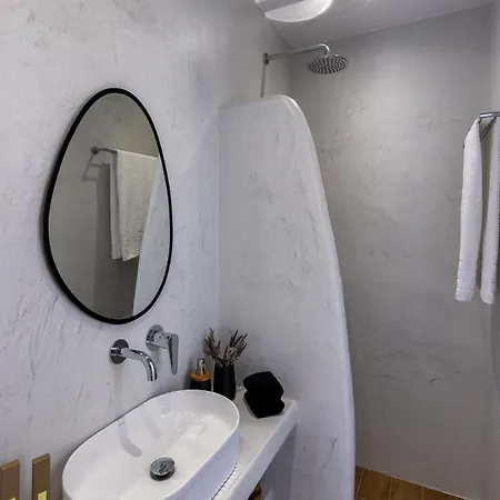 Aphrodite's Refuge Apartment