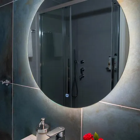 Aphrodite's Refuge Apartment *