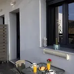 Aphrodite's Refuge شقة